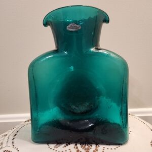 BLENKO Handcraft Emerald Green Glass 8" Double Spout Water Bottle #384